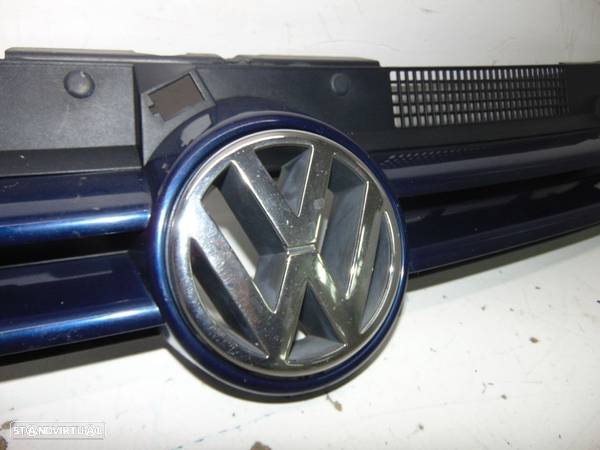 VW golf 4 grelha frontal - 3
