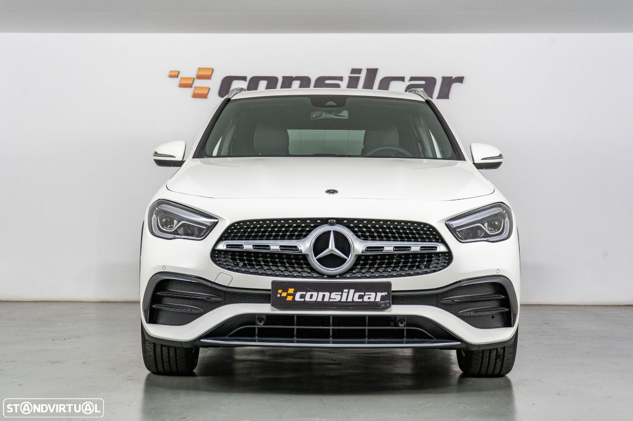 Mercedes-Benz GLA 180 d AMG Line - 2