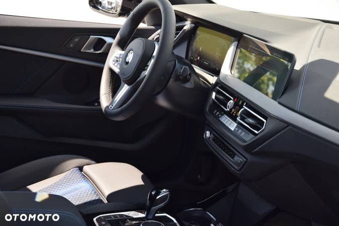 BMW Seria 1 118i M Sport - 12