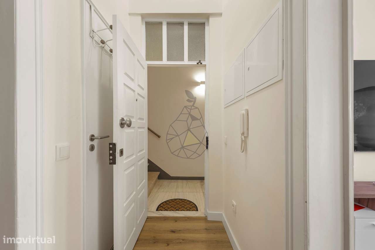 Viva o Encanto da Cidade Antiga - Apartamento com Tetos Altos e Muito-34