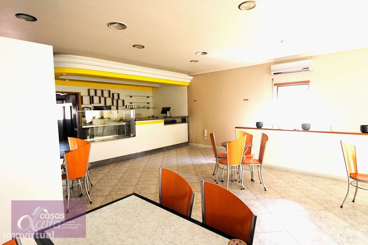 Loja com licença para restauração  centro de Monte Redondo-17