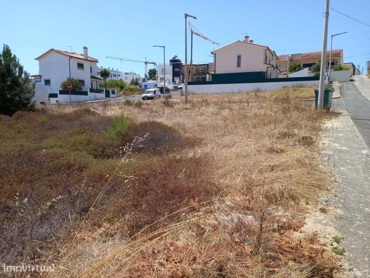 Terreno urbano com localização privilegiada – na Nazaré - Grande imagem: 4/10