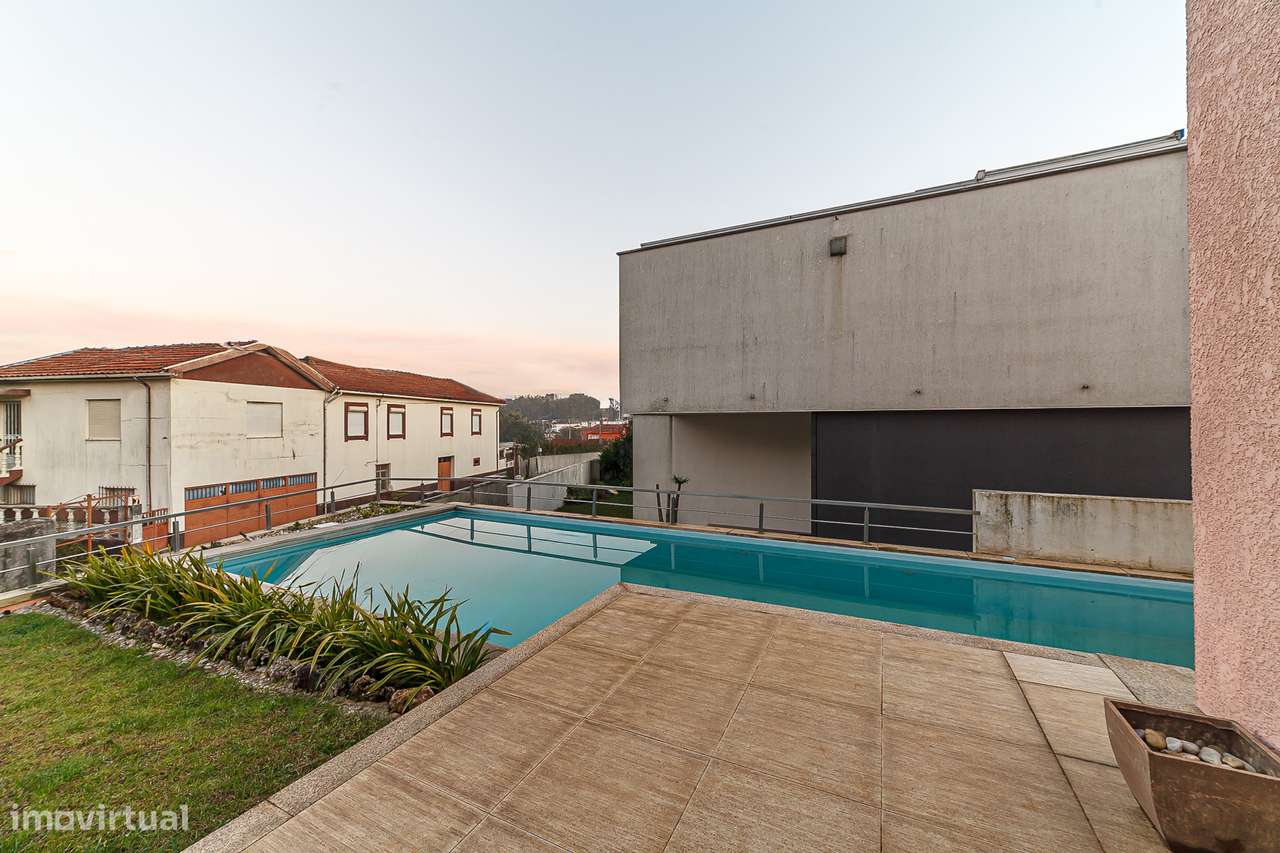 Moradia T3 com piscina em Fiães, Santa Maria da Feira-53