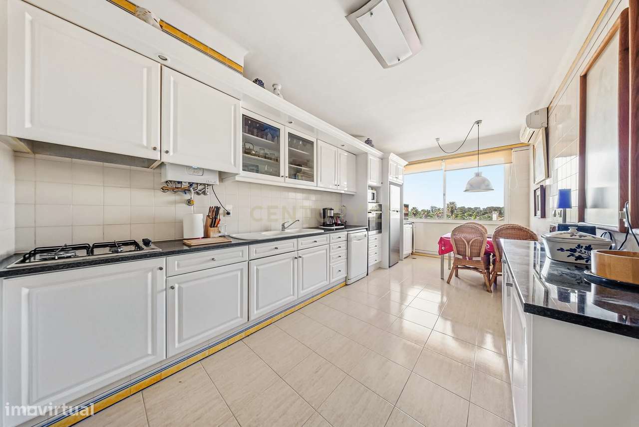 VISTA MAR | COSTA DA GUIA, CASCAIS | GARAGEM BOX 70m² | VERSÁTIL T2 CO-12