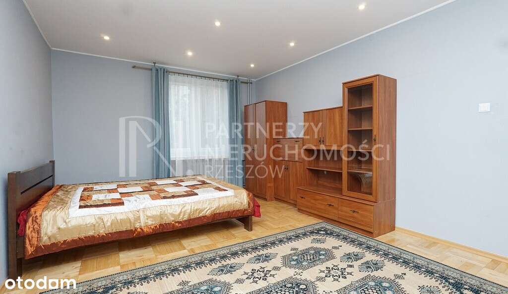 Kawalerka z Balkonem w Świetnej Lokalizacji!