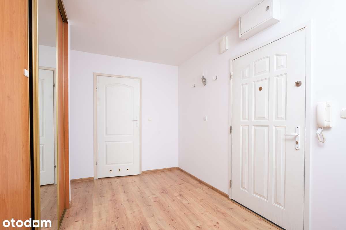 Przestronne 3 pokojowe mieszkanie na sprzedaż-7