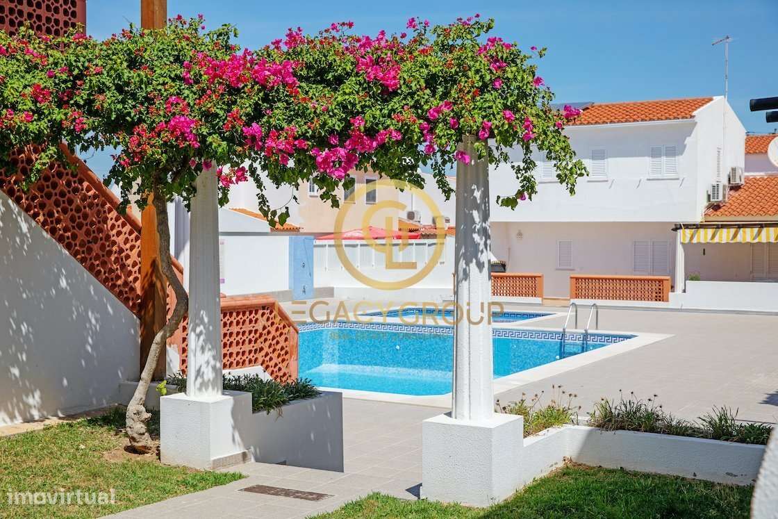 Exclusiva Moradia T3+1 mobilada, com 2 piscinas a apenas 5 minutos...-23