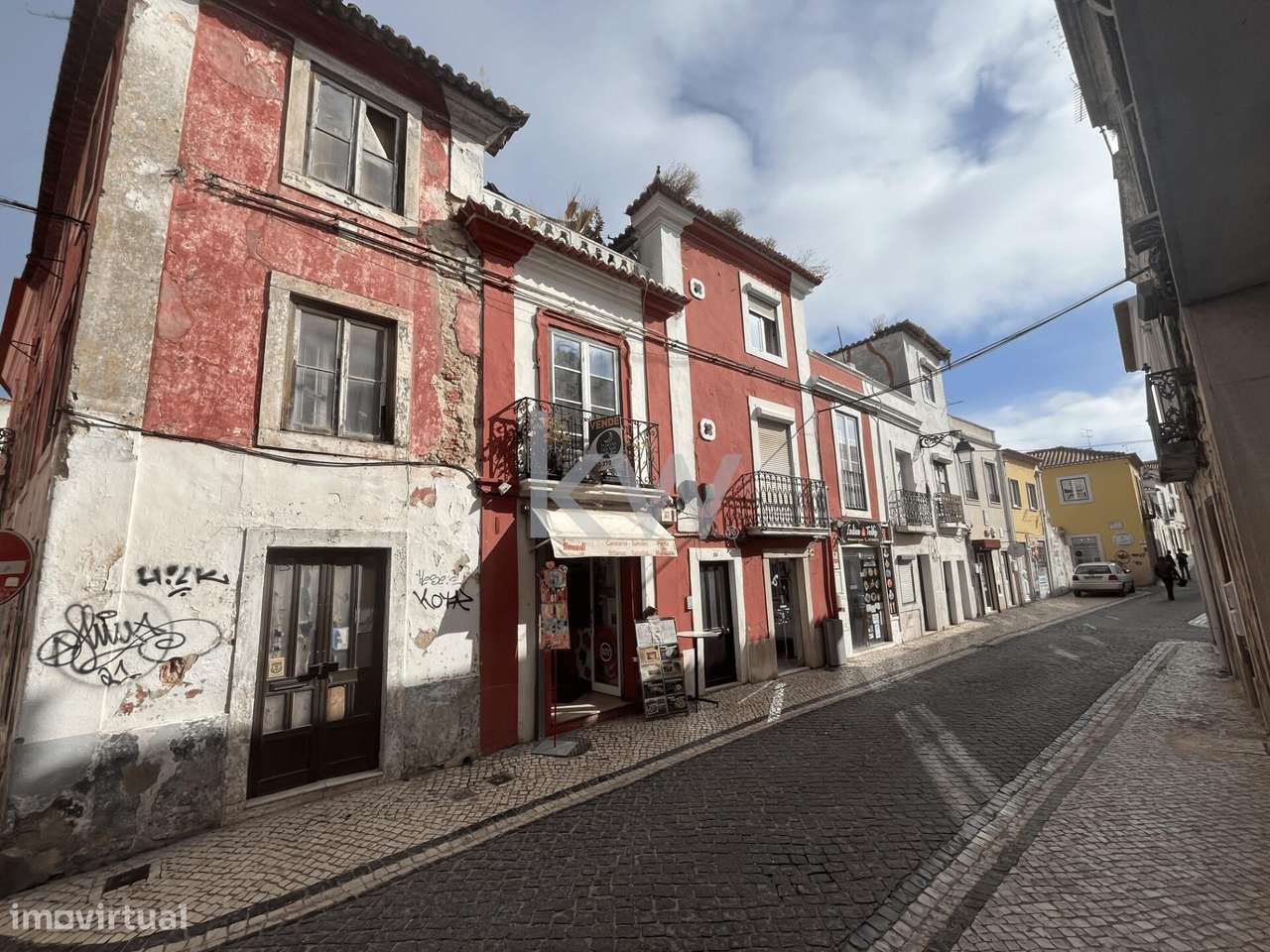 Prédio na Cidade de Santarém - Grande imagem: 3/14