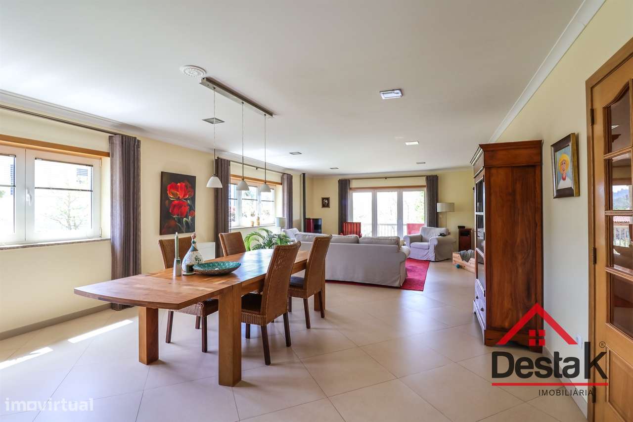 Fantástica Moradia isolada V4 em Lordosa, Viseu-6