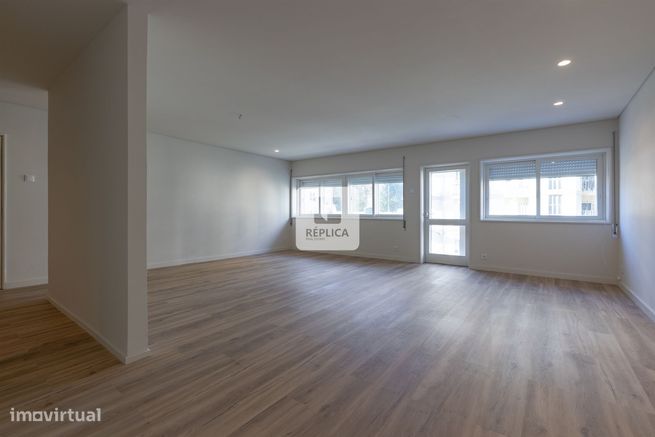 Apartamento T3 renovado em Massarelos-0
