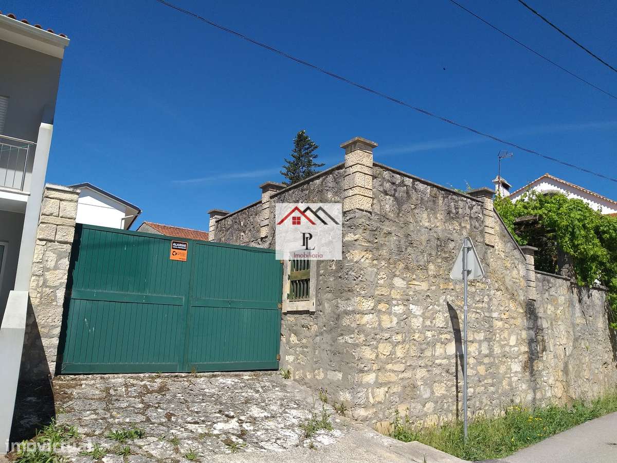 Moradia  T10 com Piscina e Logradouro (V823JB)-12