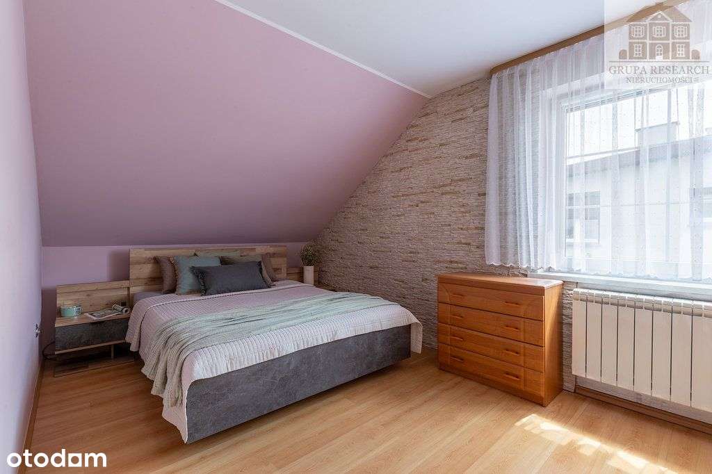 Dom z dwoma mieszkaniami i dużą działką-5