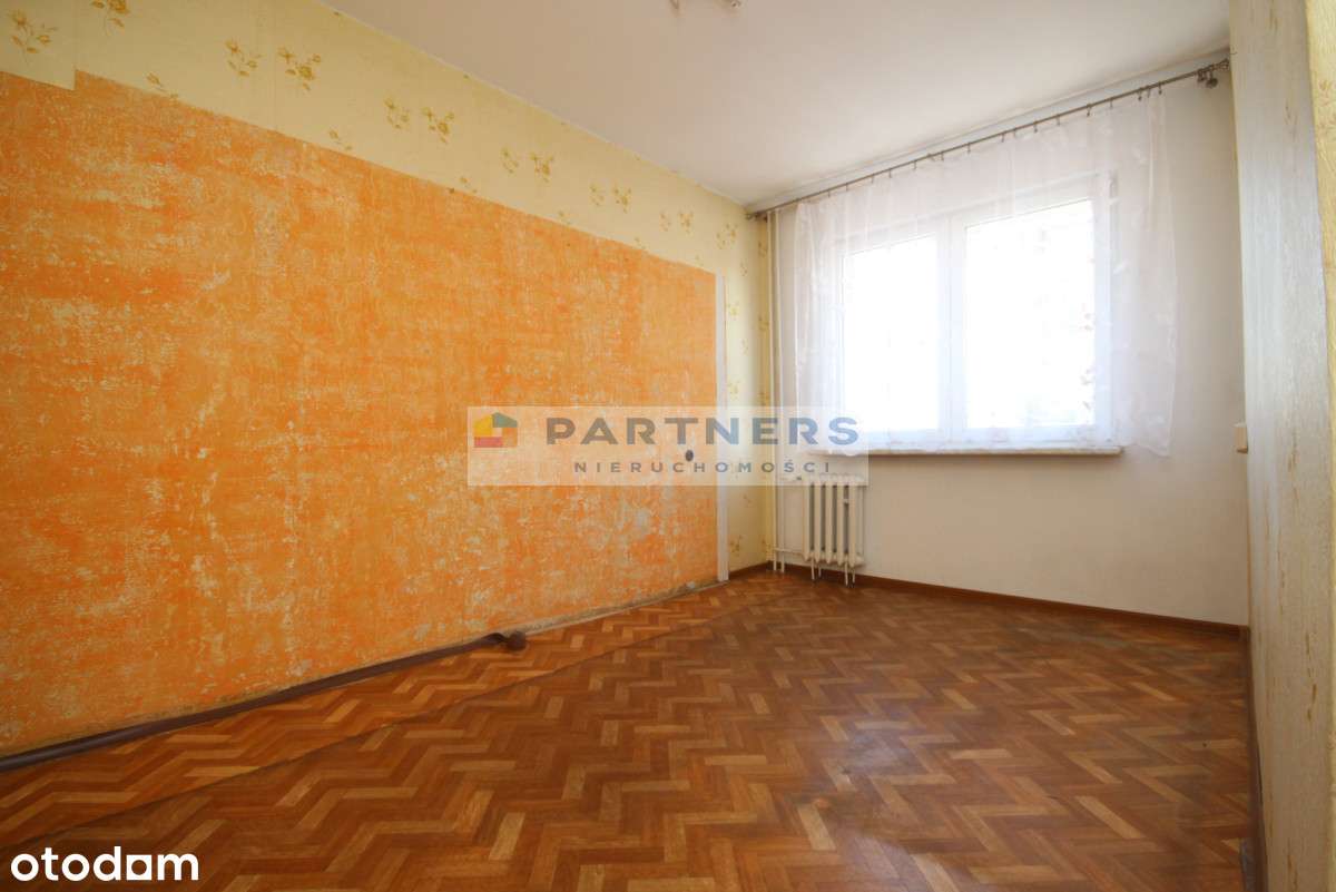 Mieszkanie w Centrum Piaskowej Góry do remontu-3