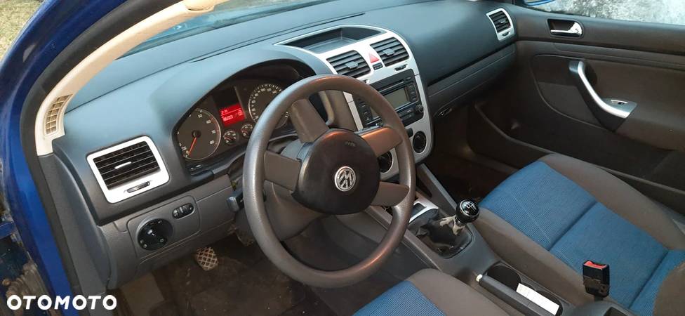 Volkswagen Golf V 1.4 Entry - 5