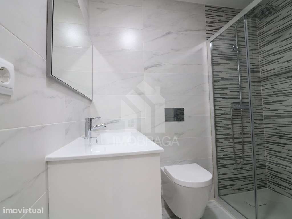 Venda Moradia Banda T3, em Esporões, Braga-41