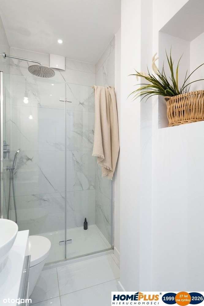 W budynku przy pl.Inwalidów, do wprowadzenia !!!-18