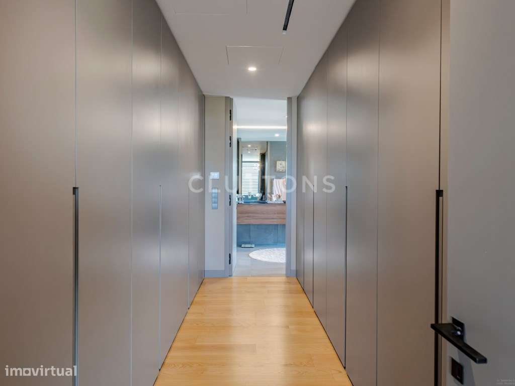 Venda Moradia T3 | Condomínio, Piscina privada e vista mar, Estoril...-13