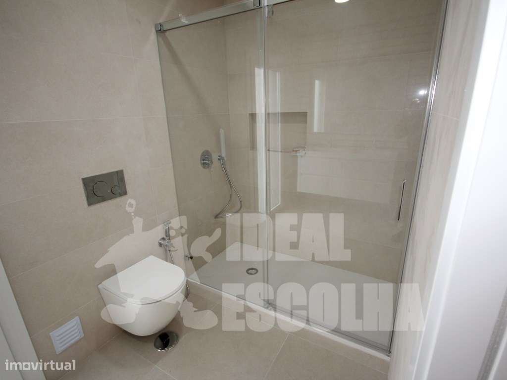 MORADIA 685 000€ FOROS DE AMORA.-13