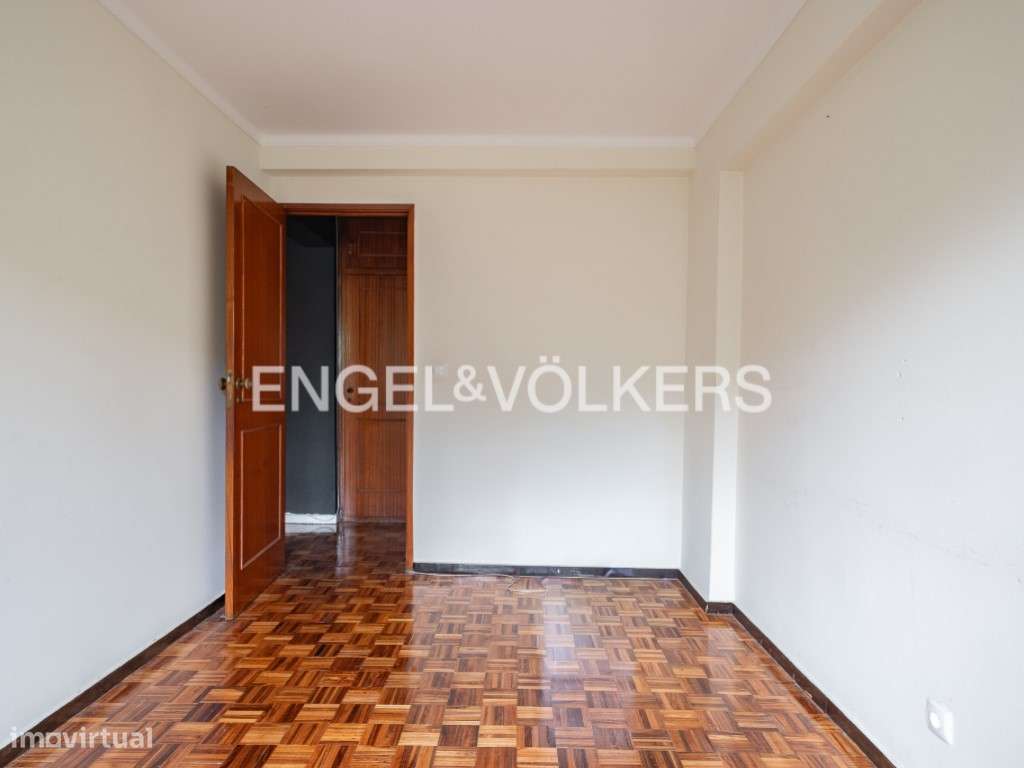 Apartamento T3 no Monte da Caparica-15