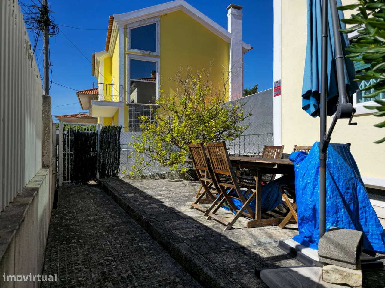 Andar de Moradia jardim garagem em S. Domingos de Rana.-8