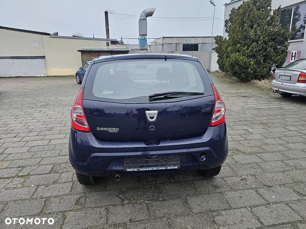 Dacia Sandero 1.4 MPI - 11