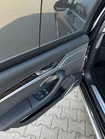 Audi A8 3.0 TDI DPF clean diesel quattro tiptronic Lang - 11