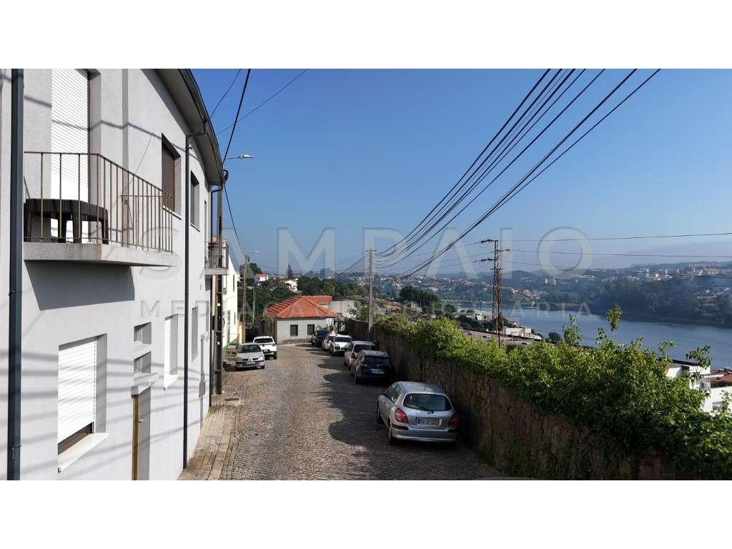 Andar Moradia T2 - Gondomar C/ Vista rio-25