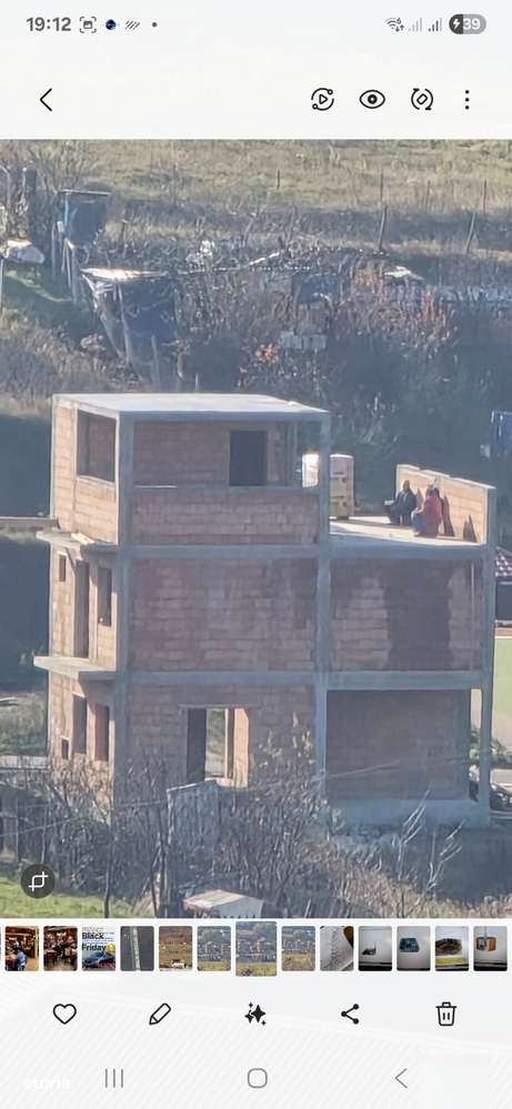 Casa 4 camere,4 bai,200mp,830mp teren,80mp terasa,0%comision-1