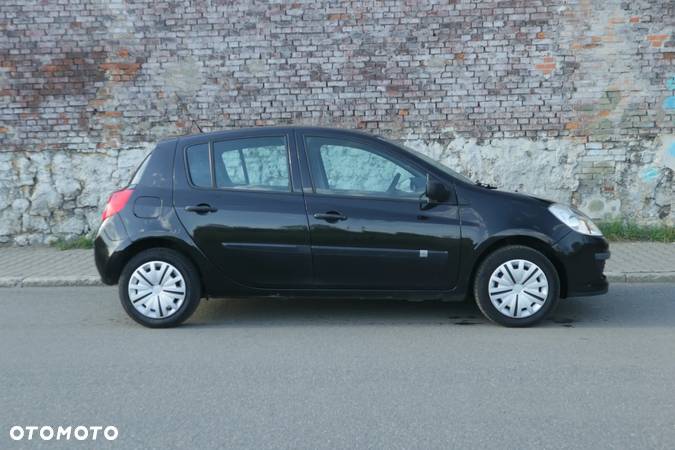 Renault Clio 1.2 16V 75 Collection - 7