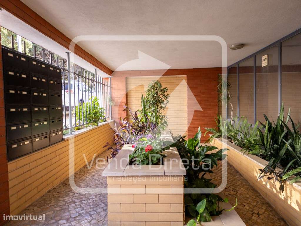 Apartamento T3 em Setúbal com box e vista para Serra da Arrábida-43
