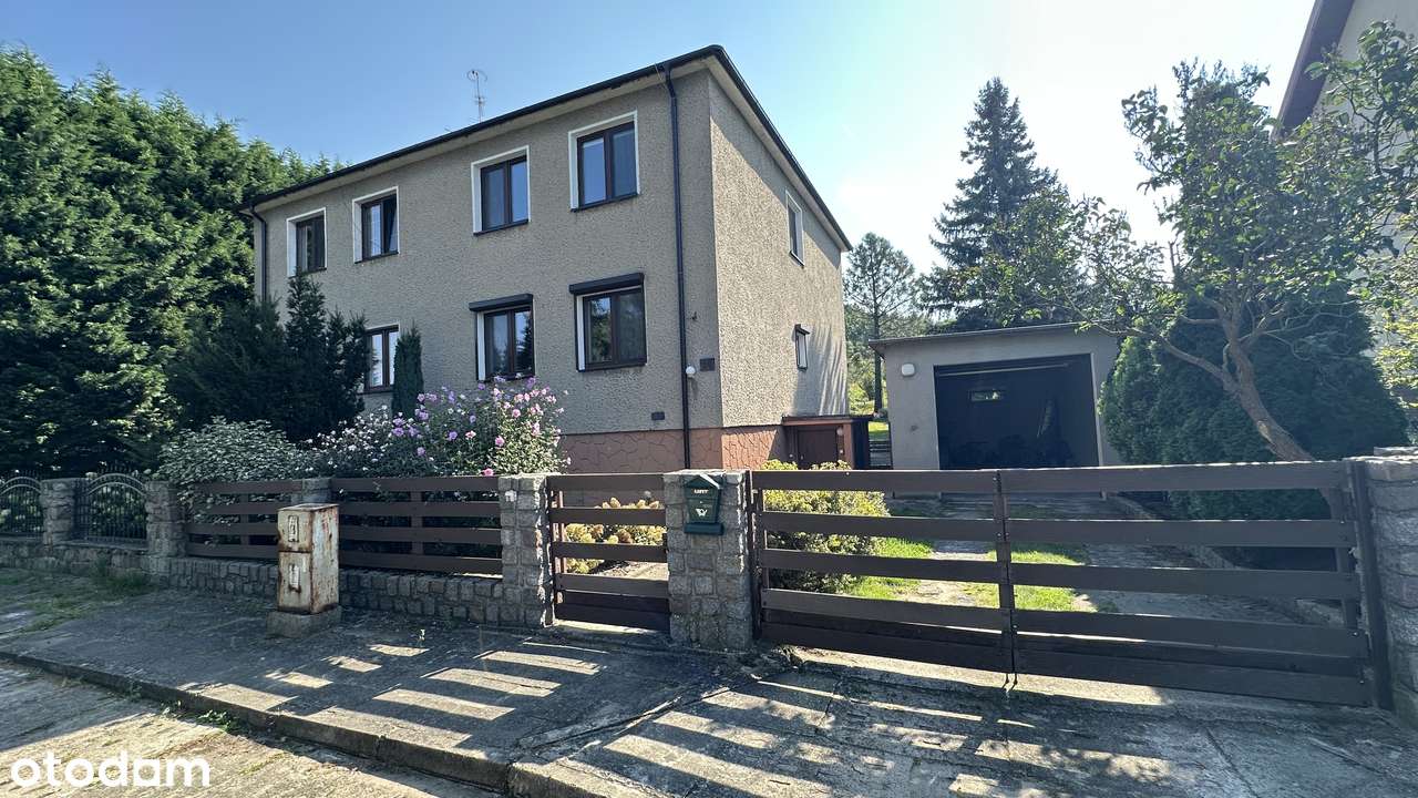 Pół bliźniaka 108 m kw z tarasem, pięknym ogrodem, piwnicą i garażem.-12