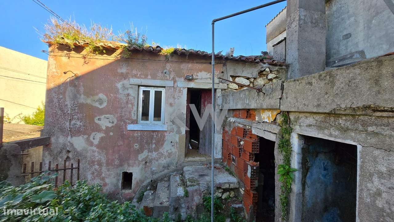Moradia T2 com pátio para Reabilitar em Alfarelos - Grande imagem: 5/19