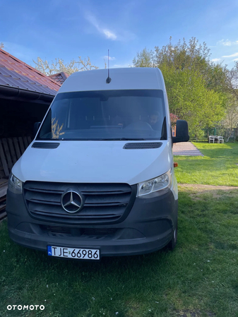 Mercedes-Benz Sprinter - 11