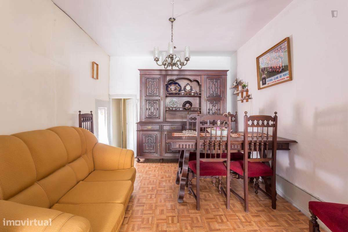 Apartamento com 1 quartos - localizado em Massarelos Porto - Grande imagem: 5/6