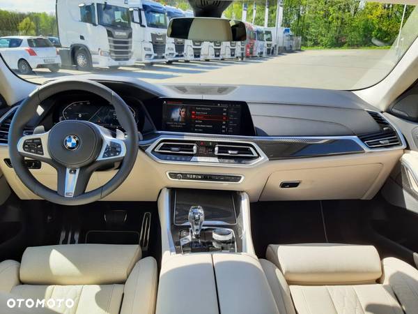 BMW X6 xDrive40d mHEV - 15