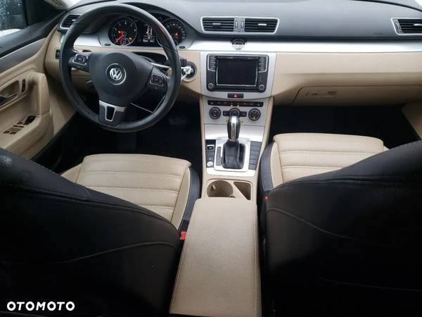 Volkswagen Passat CC - 8