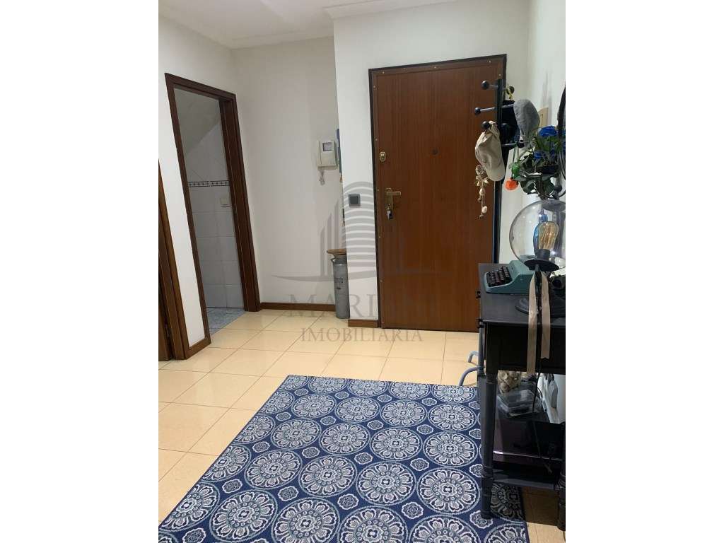 Apartamento T4+1 Duplex em Excelente Estado - Localização Central-7