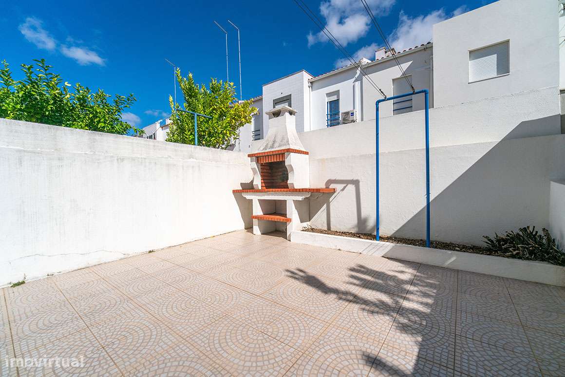 Moradia T3 com Garagem, Escritório e Quintal | Évora-41