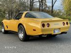 Chevrolet Corvette - 8