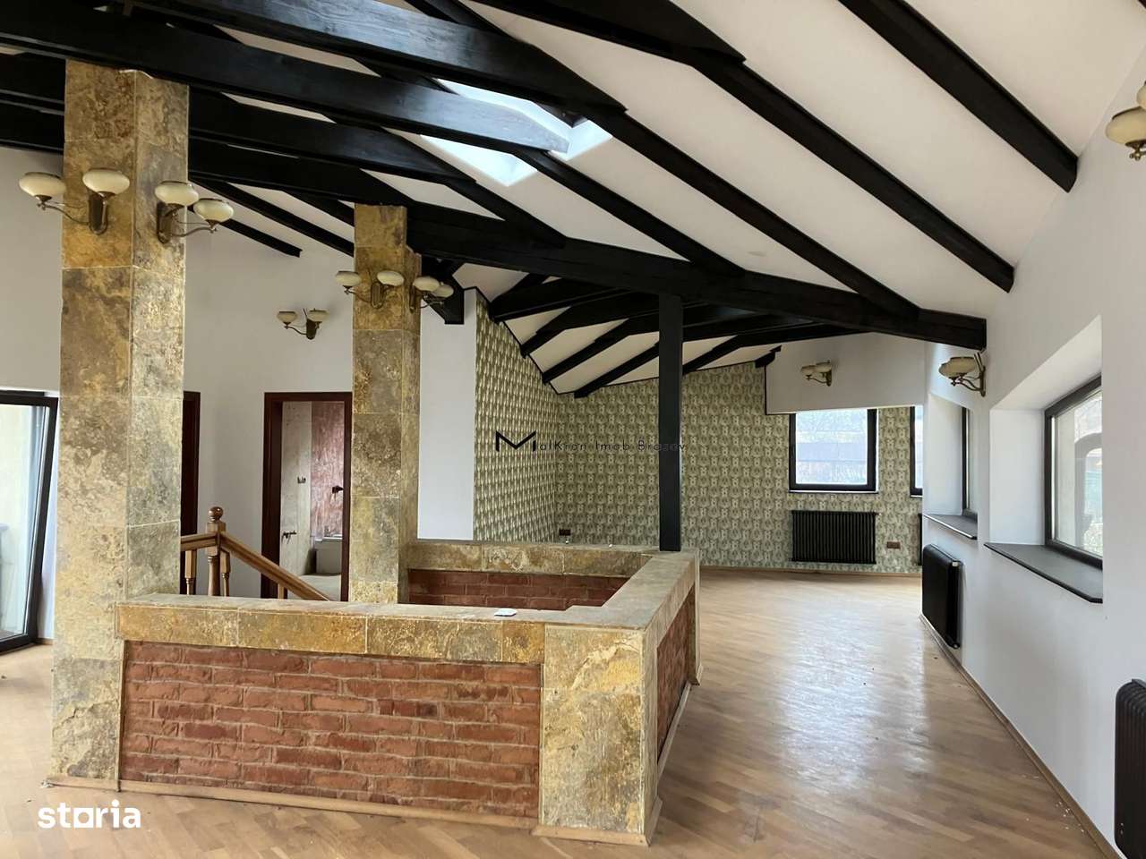 Proprietate amplă cu două case și teren generos, Brașov – str. Cariere - Imagine principală: 5/20