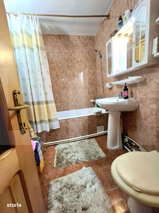 Apartament cu 3 camere, decomandat, 64 mp, zona Stadionului - Imagine principală: 5/6