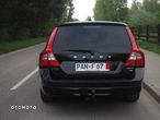 Volvo V70 2.5T Summum - 15