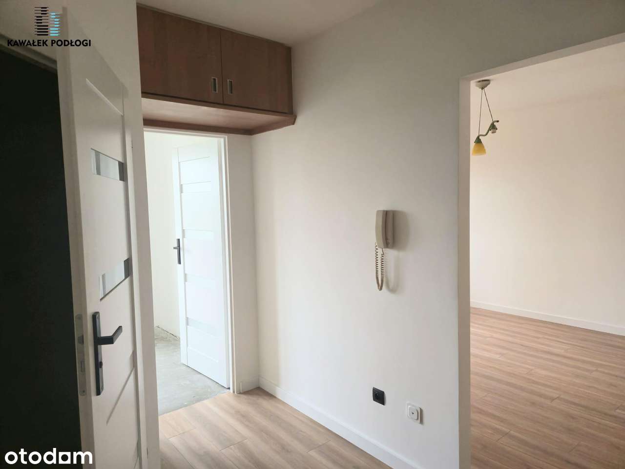 Przestronna kawalerka z osobna kuchnią i balkonem z 2005 r - Pełny obrazek: 3/10