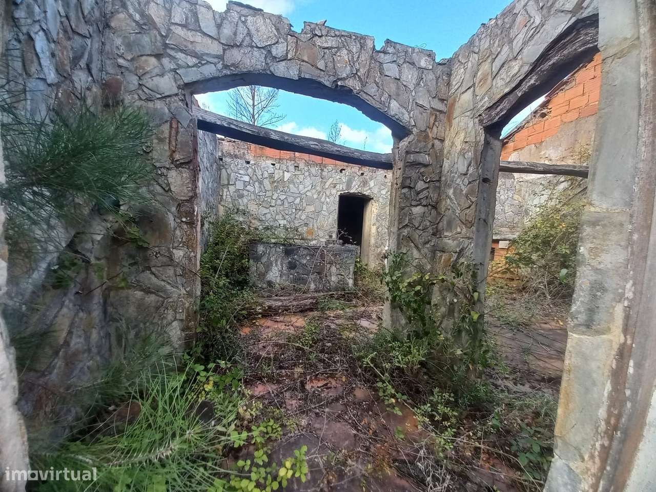 Moradia T9+ em Peral com terreno amplo - Grande imagem: 4/8