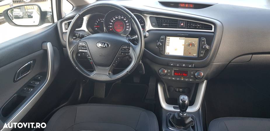 Kia Ceed - 6