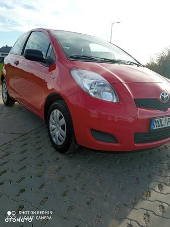 Toyota Yaris 1.0 Terra EU5 - 4