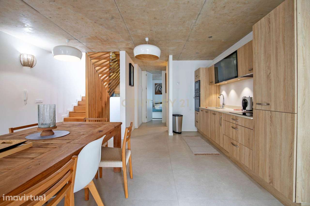 Moradia Contemporânea T3 com Terraço no Coração do Bairro do Troino –-35