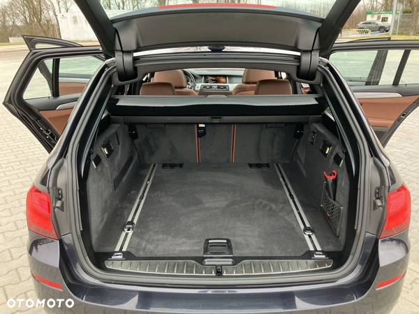 BMW Seria 5 530d xDrive Touring Sport-Aut Luxury Line - 24