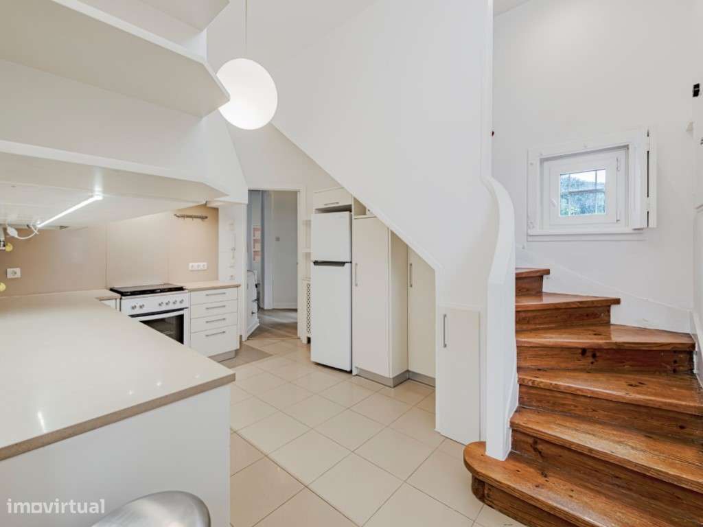 Moradia Independente T4, jardim e piscina, Estoril-16