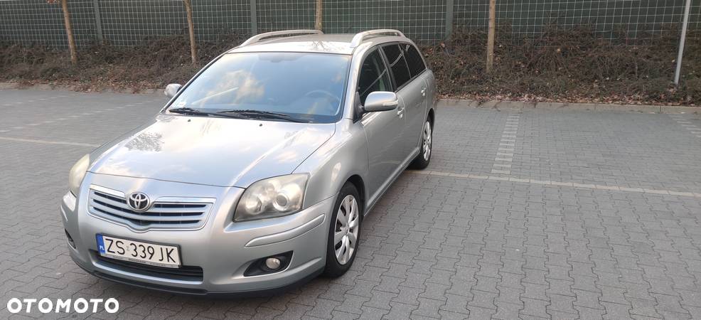 Toyota Avensis 1.8 VVT-i Combi - 5